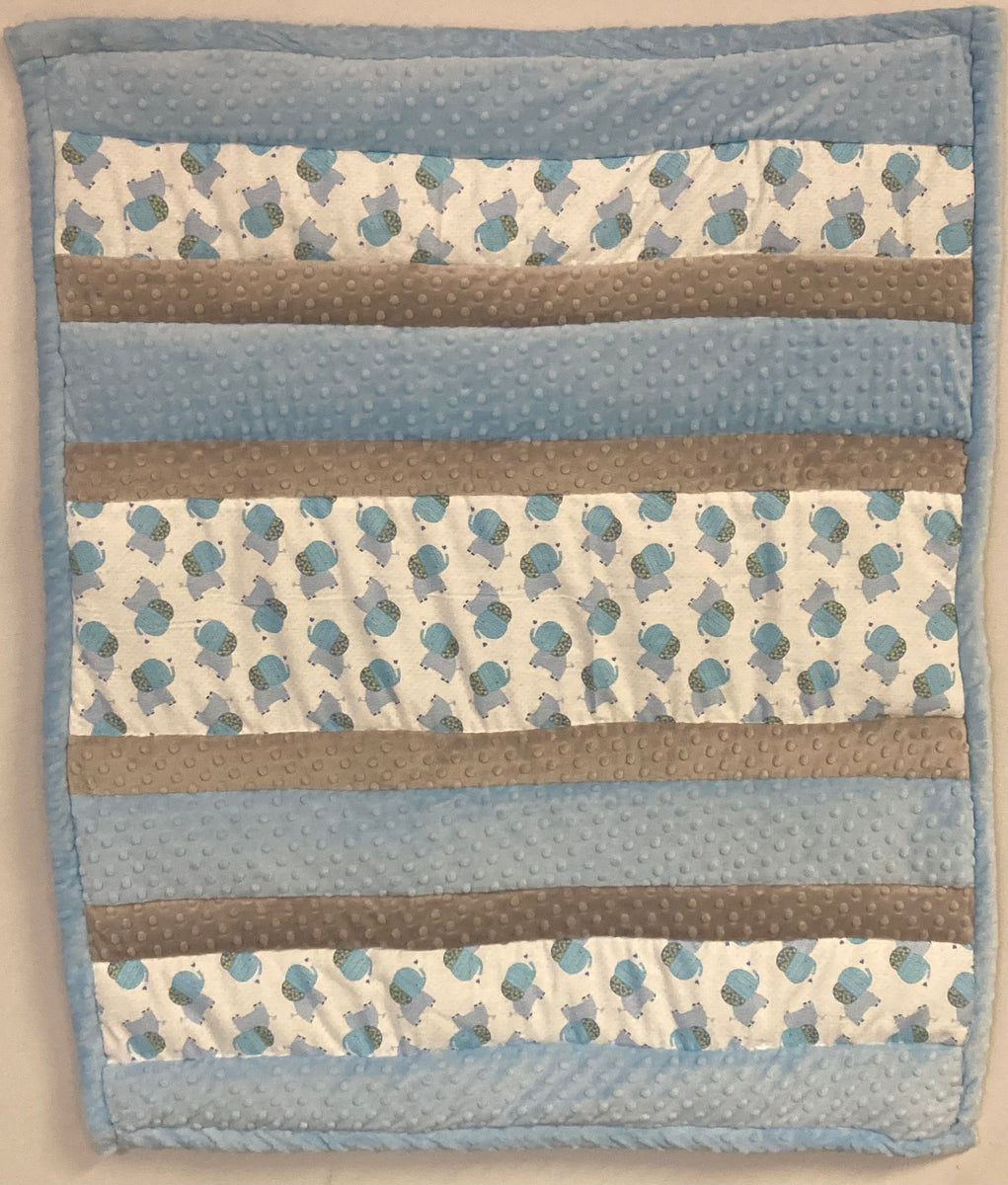 Blue cot online quilt